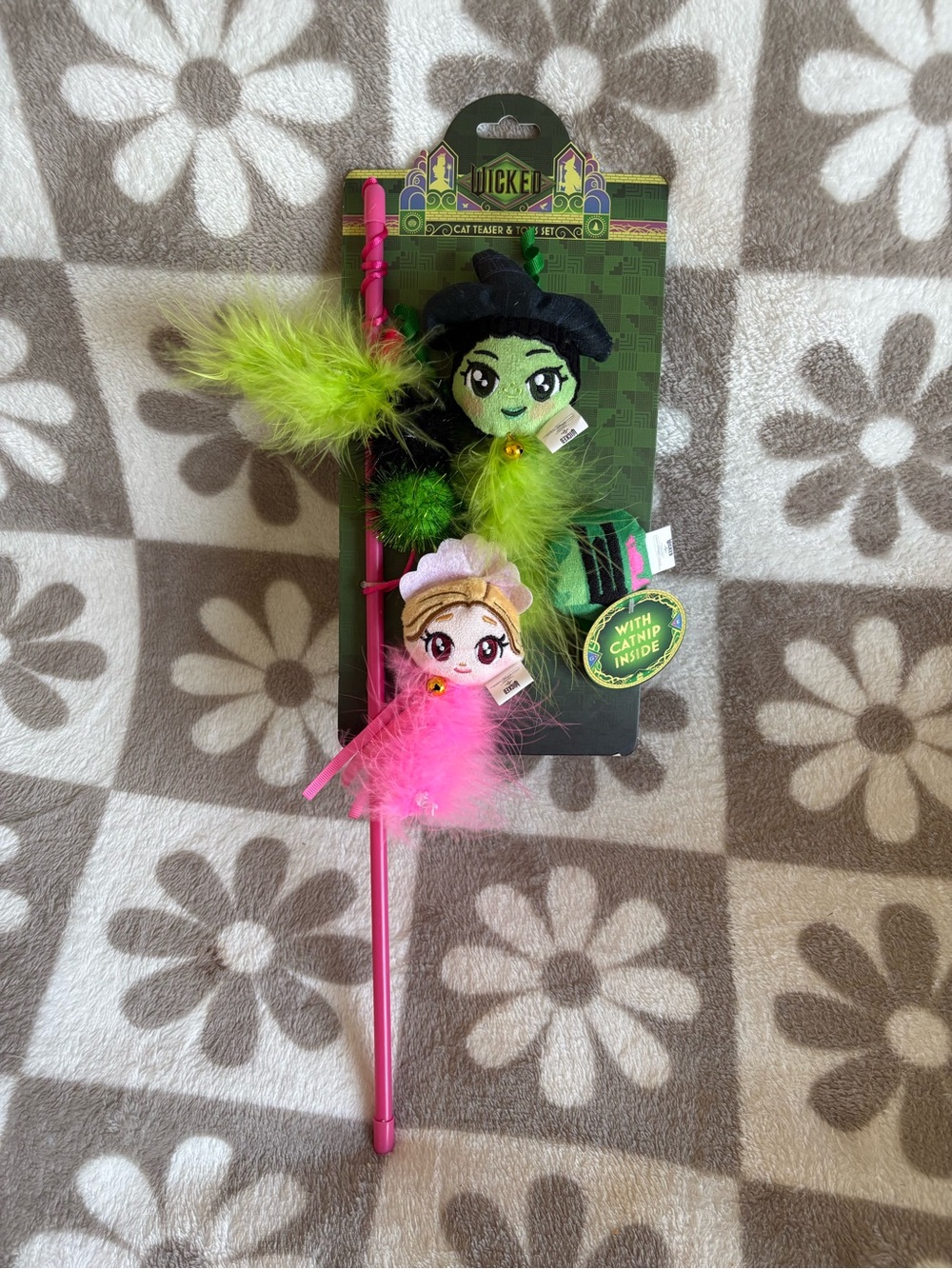 Wicked Cat Wand Toy - Pink with Green and Pink Plush Characters